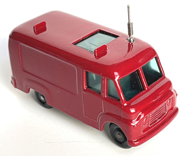 MB62-TVService-Van-B.jpg