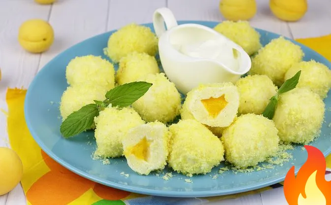 Постер Ленивые вареники с абрикосами, в панировке из кукурузных палочек