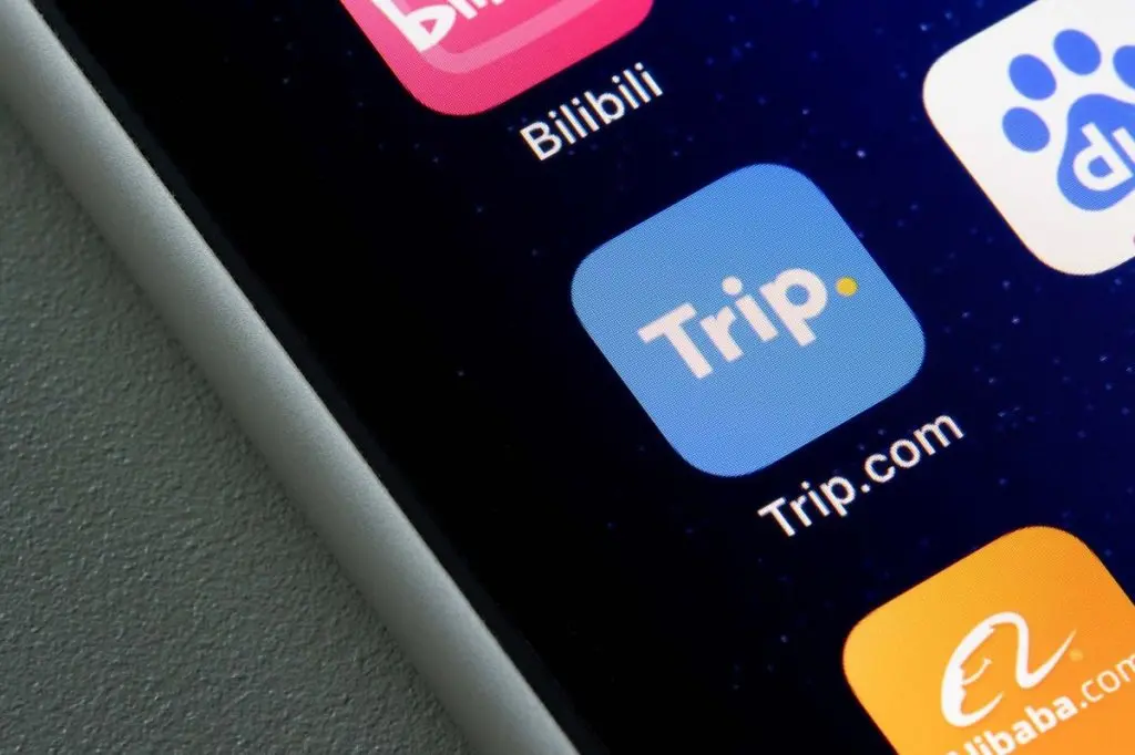 OTAs Vie for AI Agents' Trust