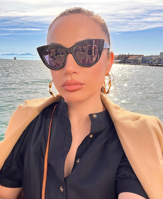 Elena-Risteska-Wallpapers-Insta-Fit-Bio.jpg
