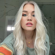 Samantha-Ravndahl-Wallpapers-Insta-Fit-Bio-2
