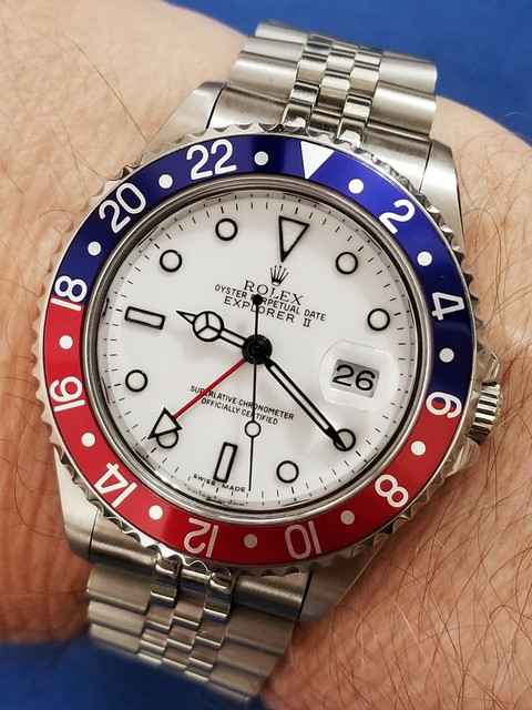 15747817628270