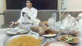 مطعم عز للاكل البدوي