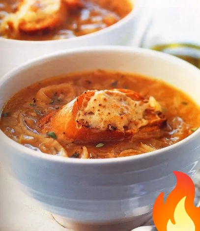 Постер Французский луковый суп с гренками