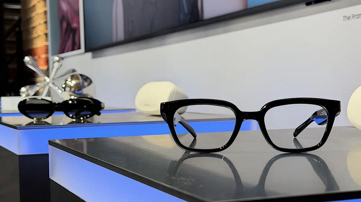 Samsung Unveils Smart Glasses Battery Life