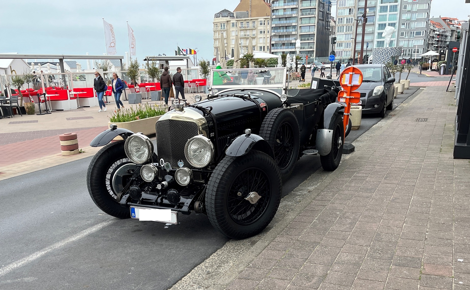 bentley.jpg