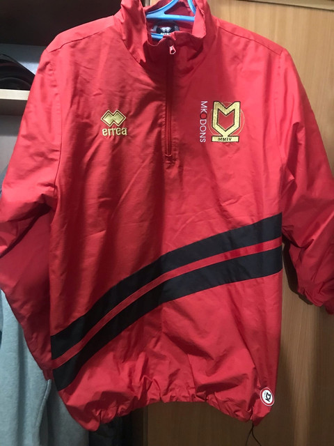 mk-dons-jacket-top