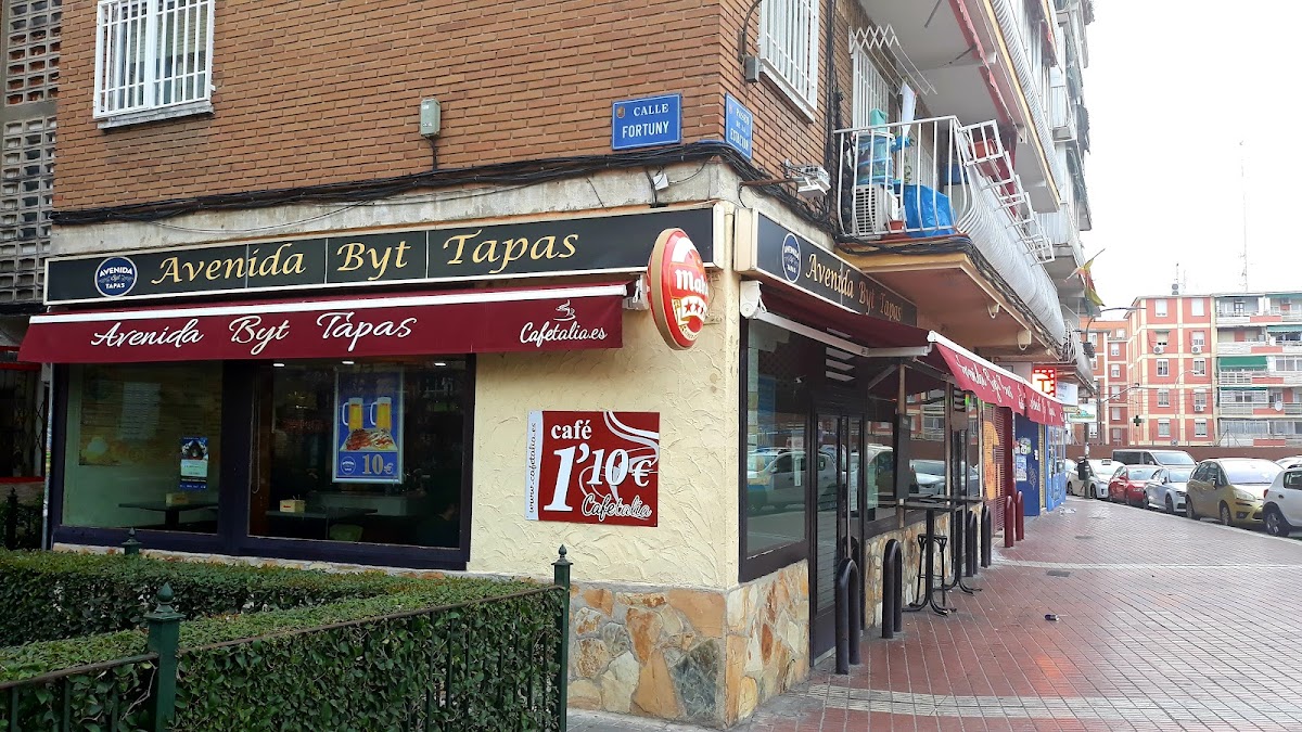 AC⚡Tapas Cervecería AVI - Móstoles