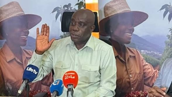 Côte d'Ivoire : à Duékoué, 10 000 producteurs mobilisés pour transformer le cacao chez eux