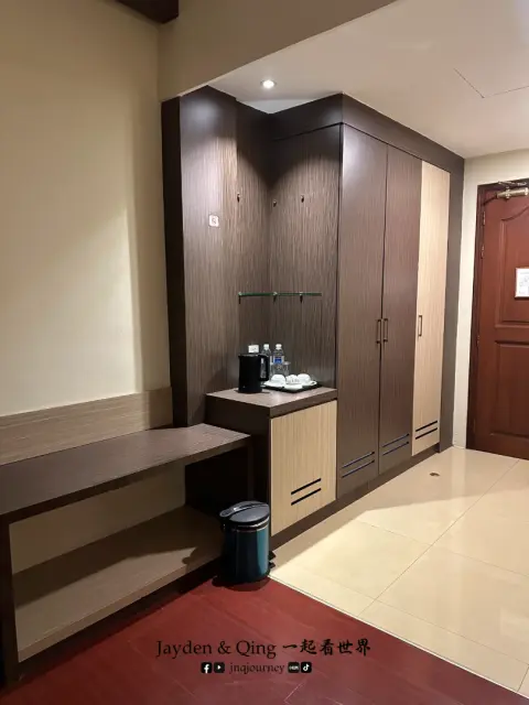Golden View Hotel3.webp
