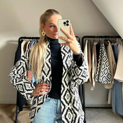 Amy-Roodbol-Wallpapers-Insta-Fit-Bio-14