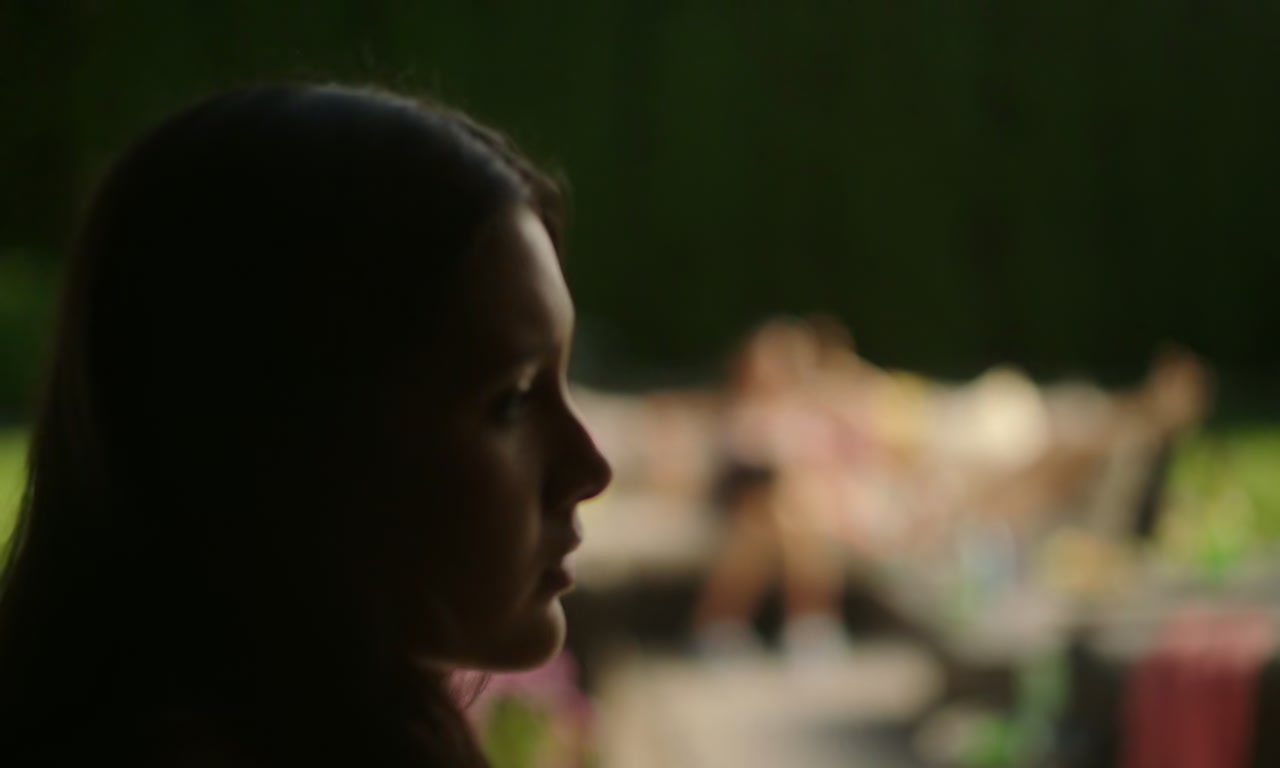 Girls Like Girls Screenshot