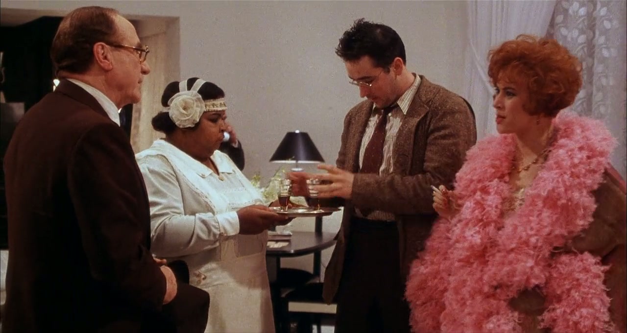 Bullets Over Broadway Screenshot