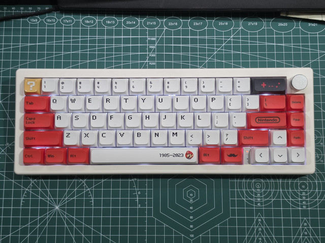 Gmk67v2_1_xdaKeycaps.jpg