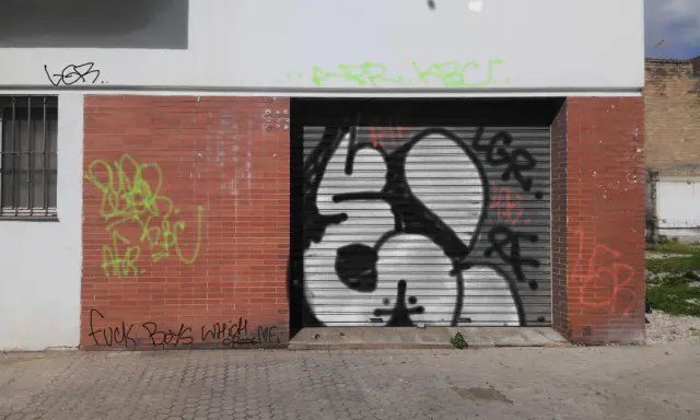 Graffiti artwork by Rickertos