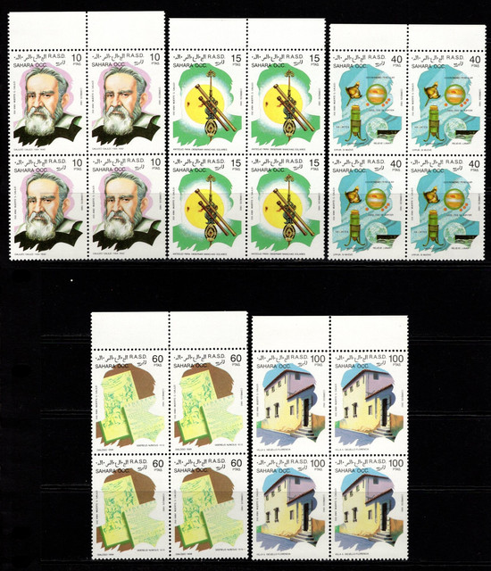 385