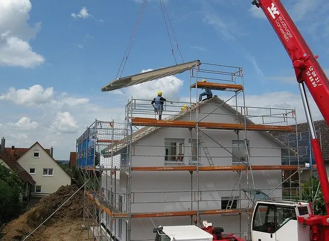 Construcția de locuințe încetinește, punând în pericol ținta guvernului
