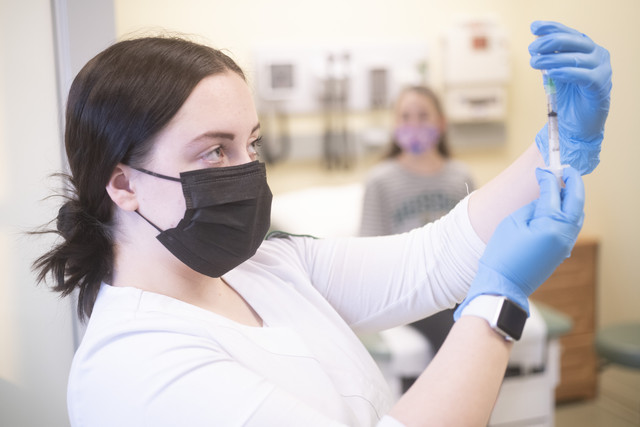 Nursing-Student-Innoculation
