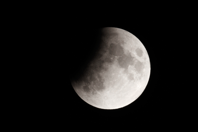 Moon-17072019a