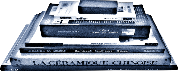 Une pile de livres