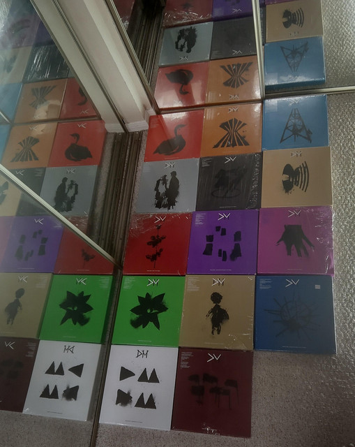 2boxset-Mirror
