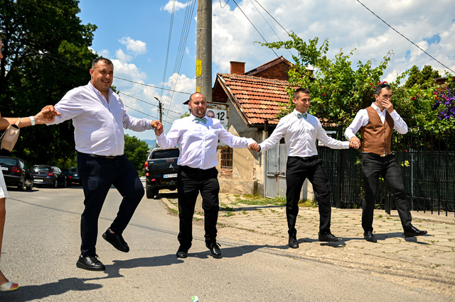 pic-228
