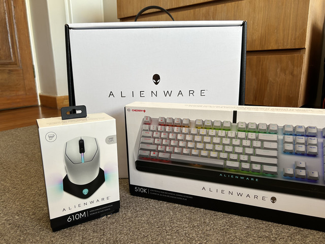 [For Sale] - Alienware M15 R4 + Alienware 510K + Alienware 610M ...
