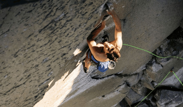 Climbing-178