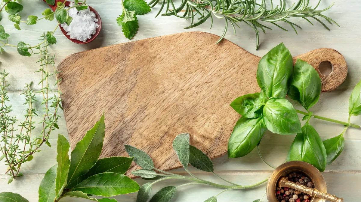 Parsley: The Nutrient-Rich Herb You Shouldn't Overlook