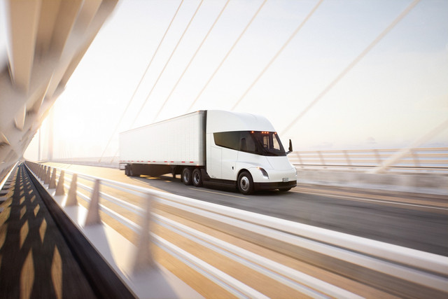 Tesla-Semi-11