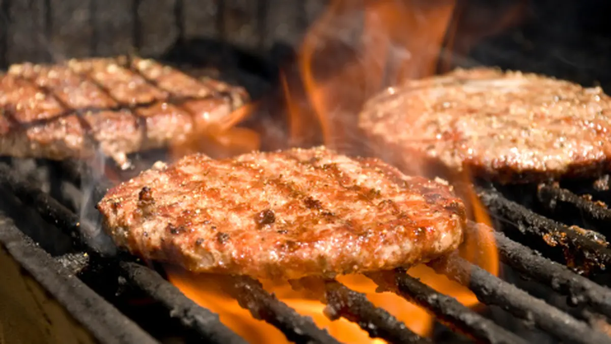 Jarred Onion‑Garlic Jam Boosts Burger Flavor Tenfold