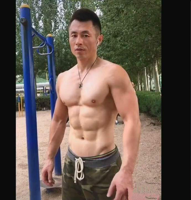 奶爸射精了 射了好几次