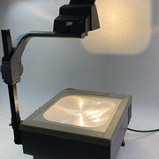 overhead-projector