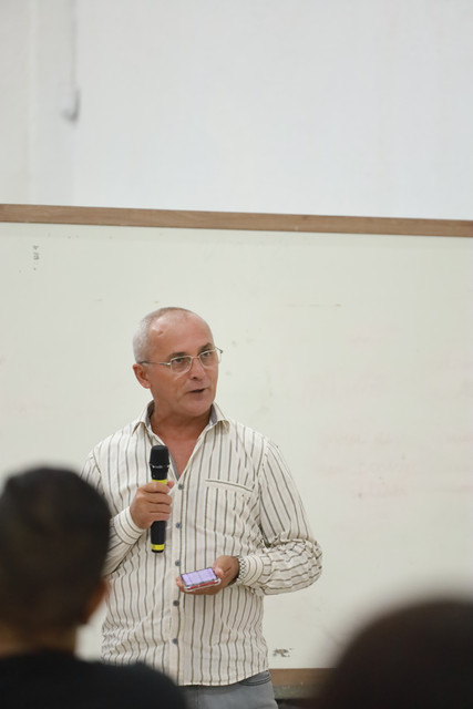 IMG-1987