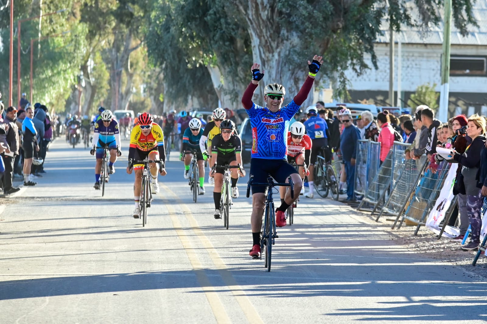 Santa Lucía se Prepara para una Emocionante tarde de ciclismo