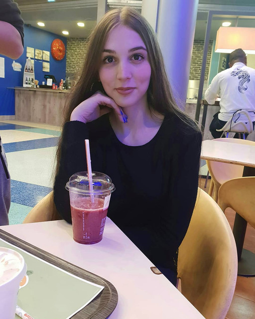 Hi