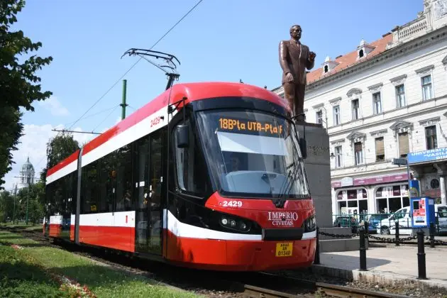 Transportul public din Arad va costa doar un leu pe zi începând din august 2026