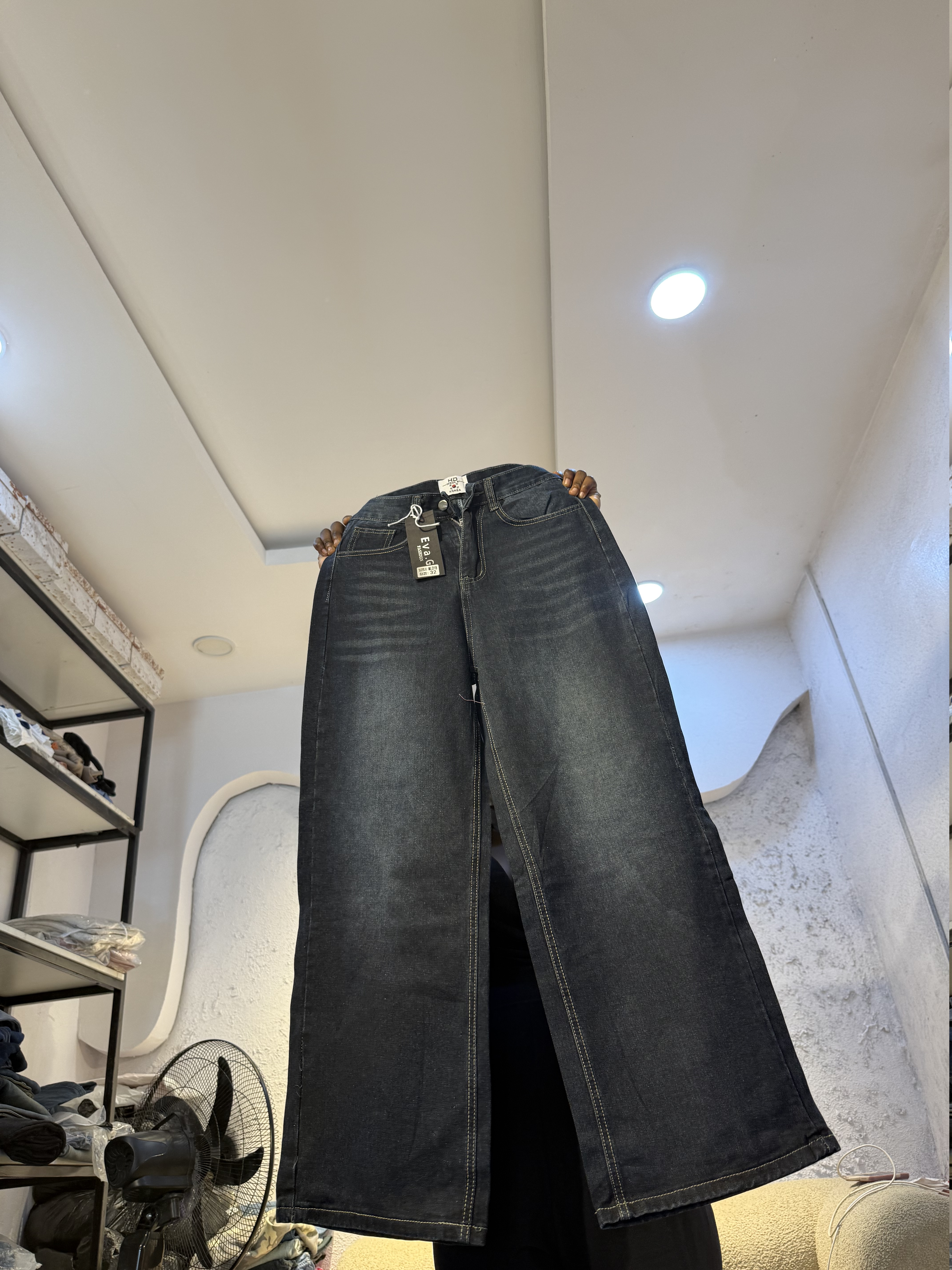 Waist 28