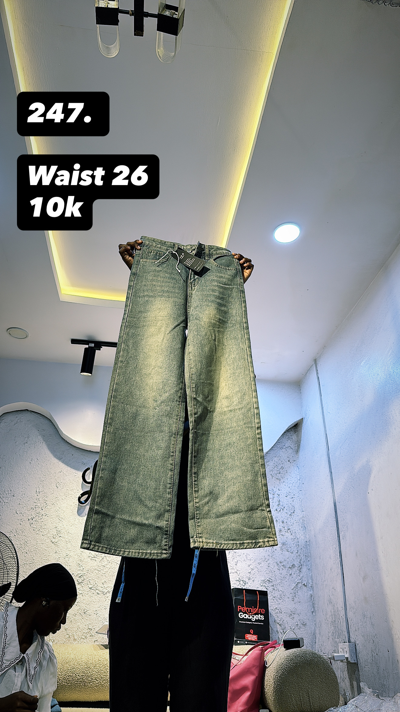Waist 26