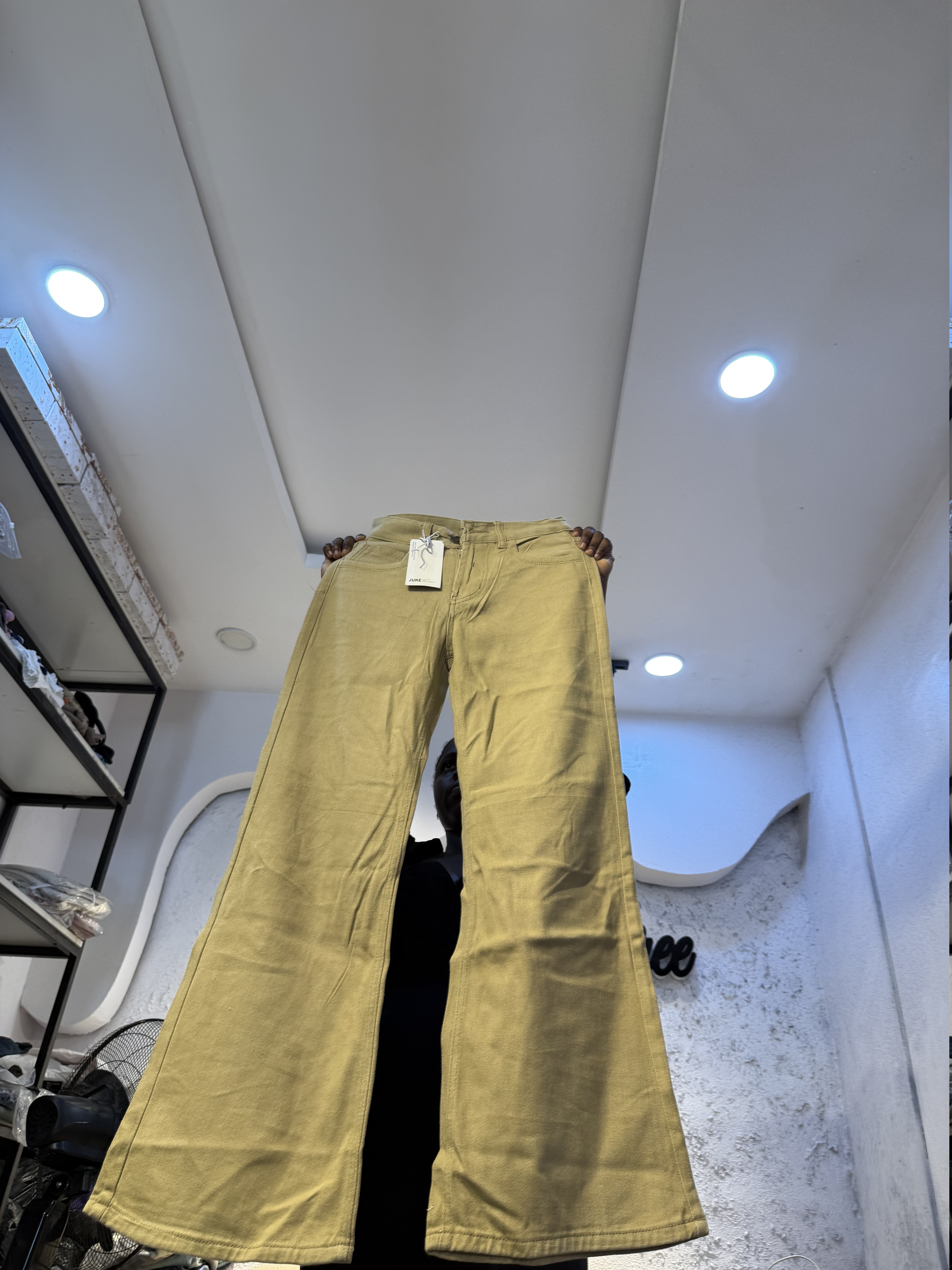 Waist 28