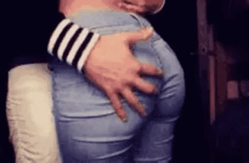 booty-hand