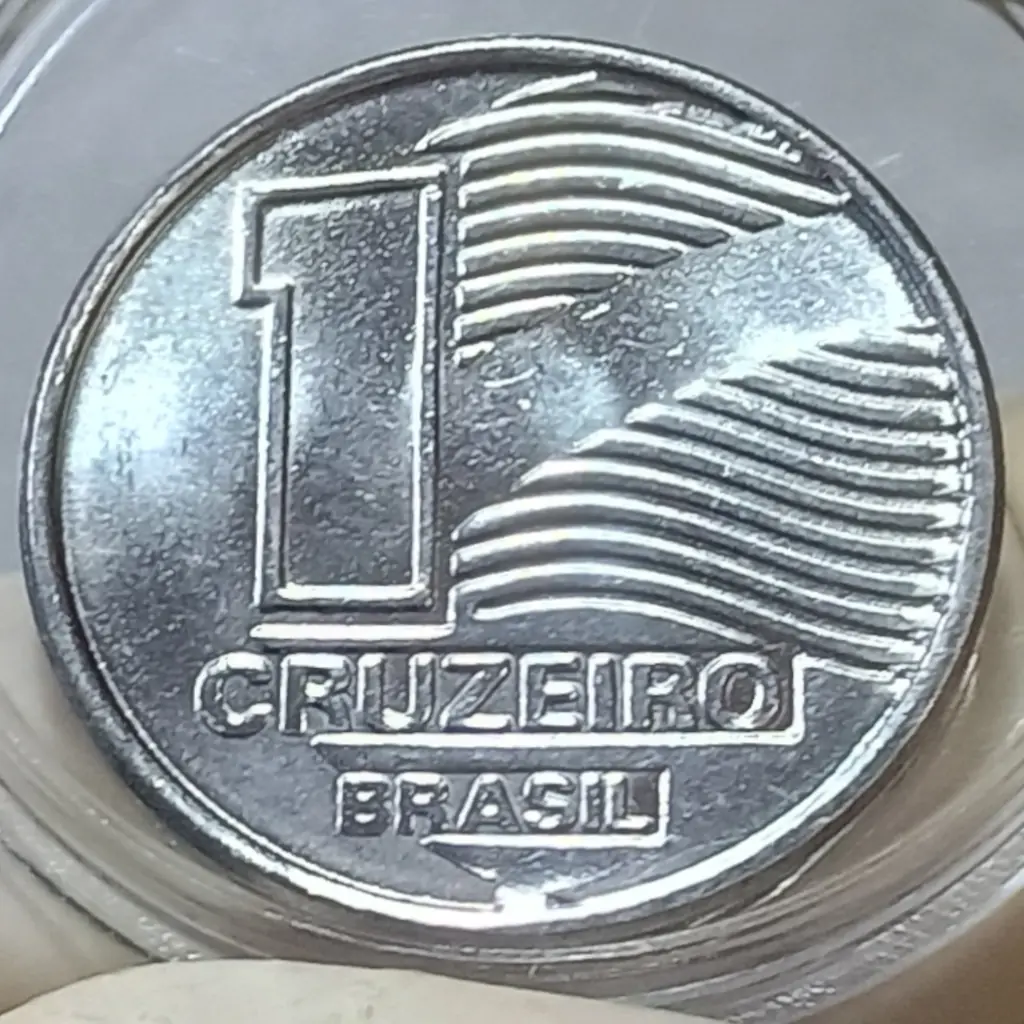 Moeda 1 Cruzeiro 1990 com Defeitos de Cunho Trincado e Cunho Marcado |km# 617 - Foto 3
