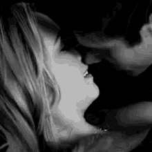 Ghar ki औरतें vasnaa ki शिकार - Hindi Sex Kahani