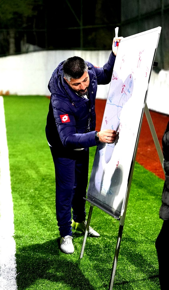 0aca9f51-cb7b-494c-a71d-87ec0ffdbe20