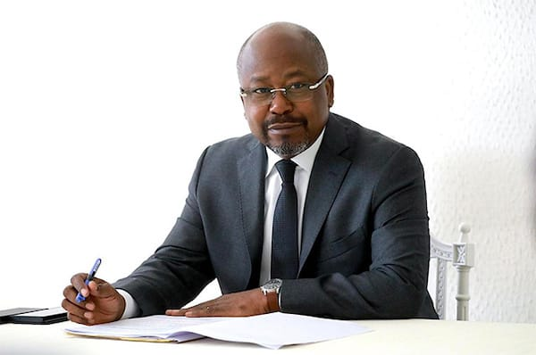 Illustration - Gabon : la justice confirme le maintien en prison de l'ex-Premier ministre Bilie-By-Nze, un mois derrière les barreaux pour une dette de 5 millions FCFA datant de 2008