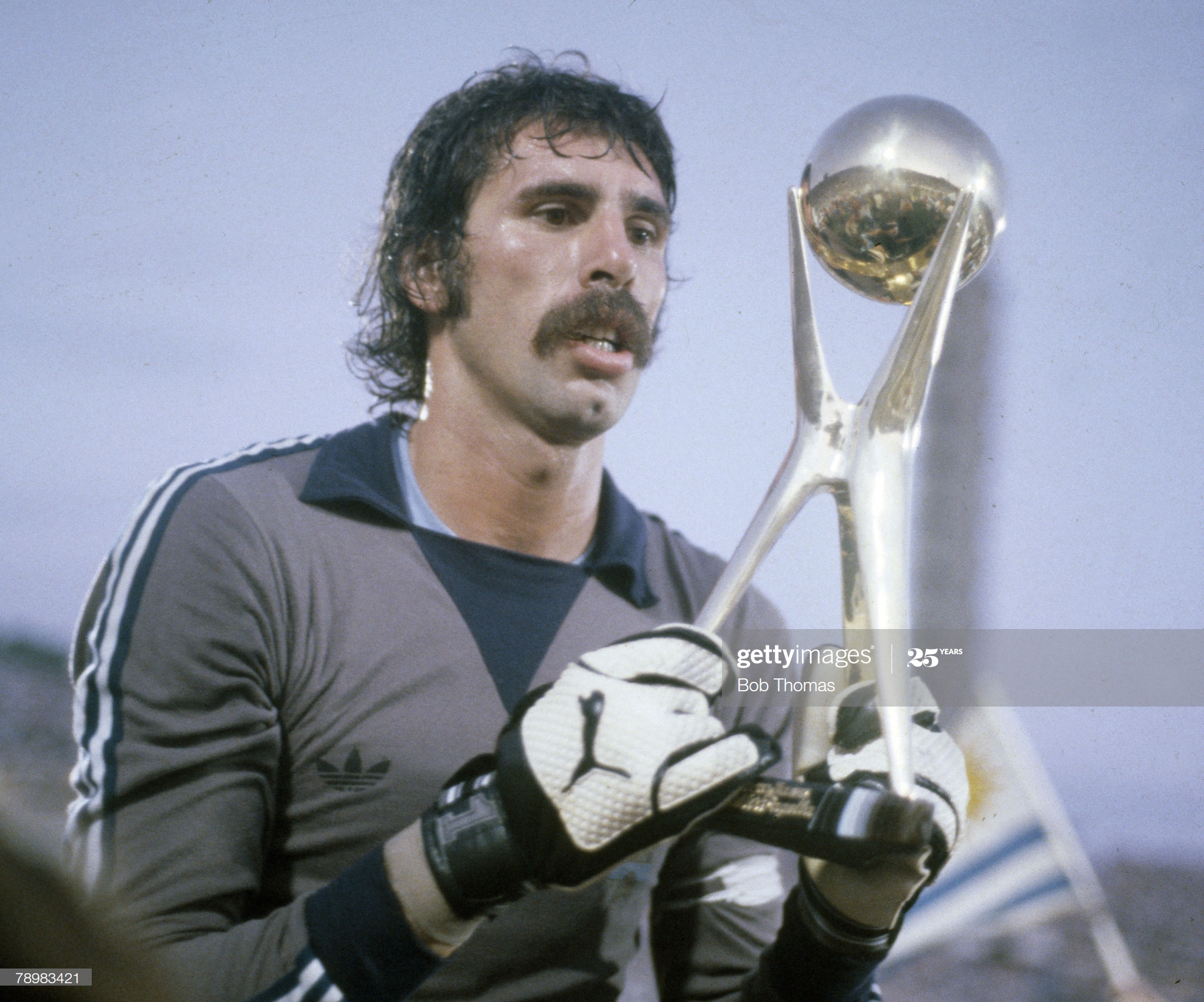 [Imagen: Rodolfo-5.jpg]