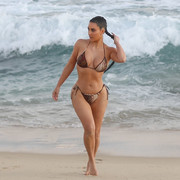Kim-K-158