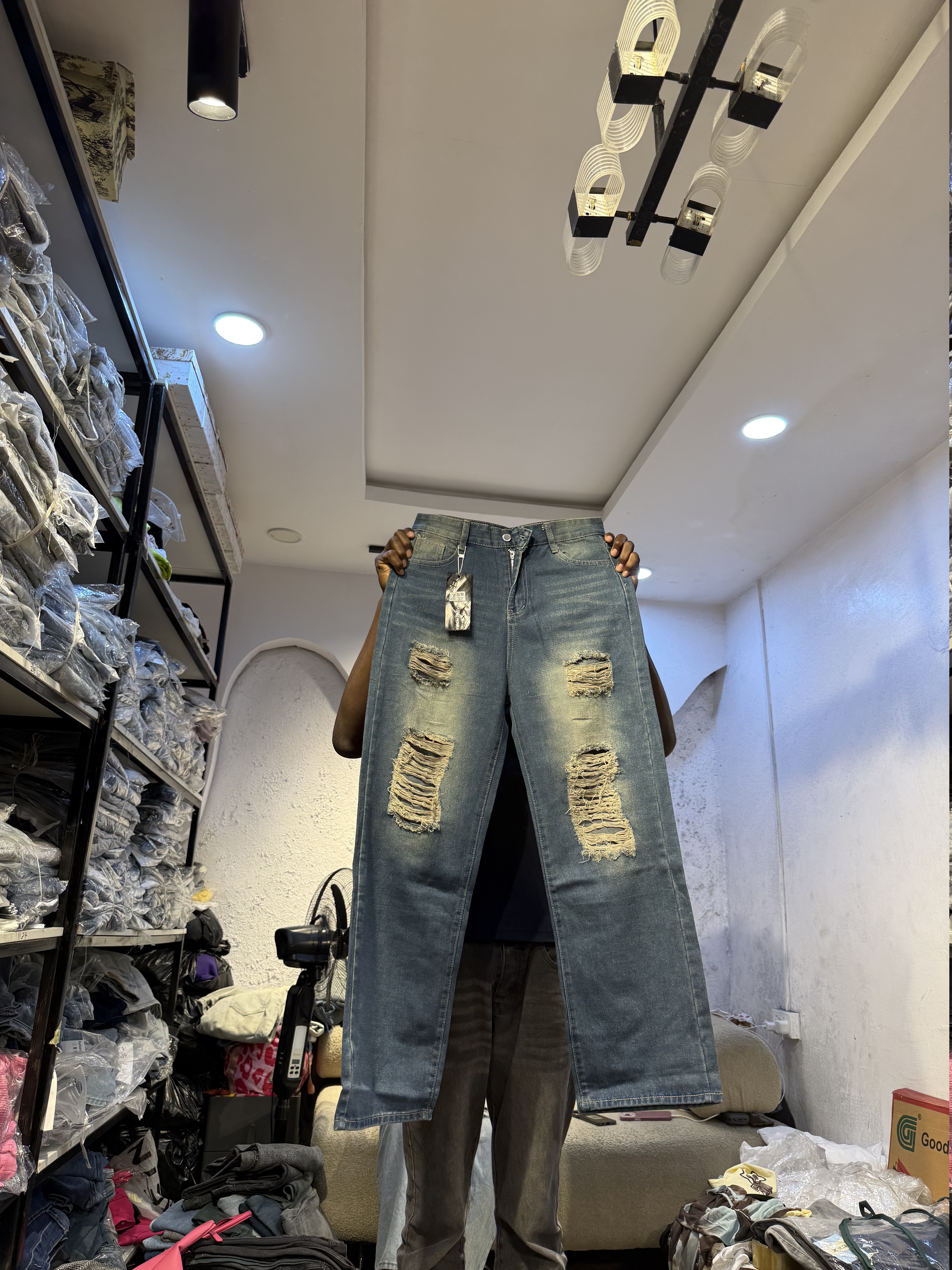 Waist 32