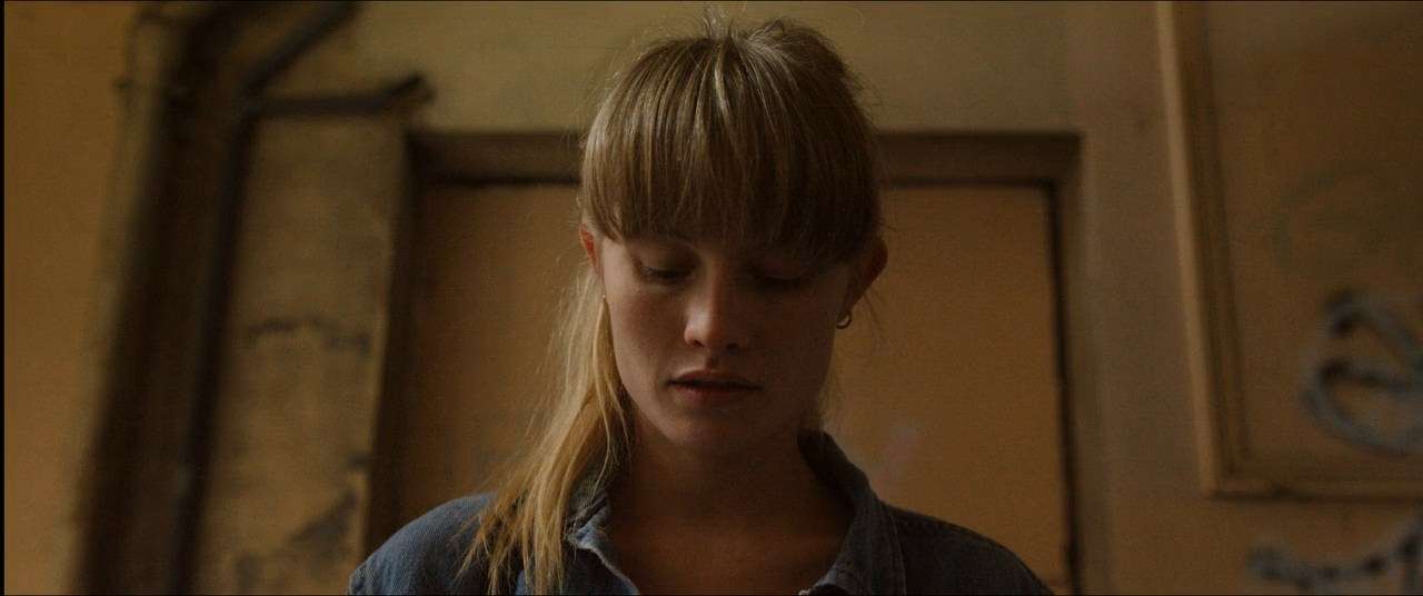 Love Movie Screenshot