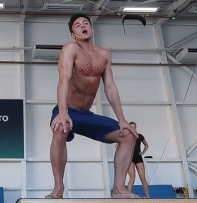 Tom Daley twerka e poi fa felici i feticisti (VIDEO + FOTO PORNO ...